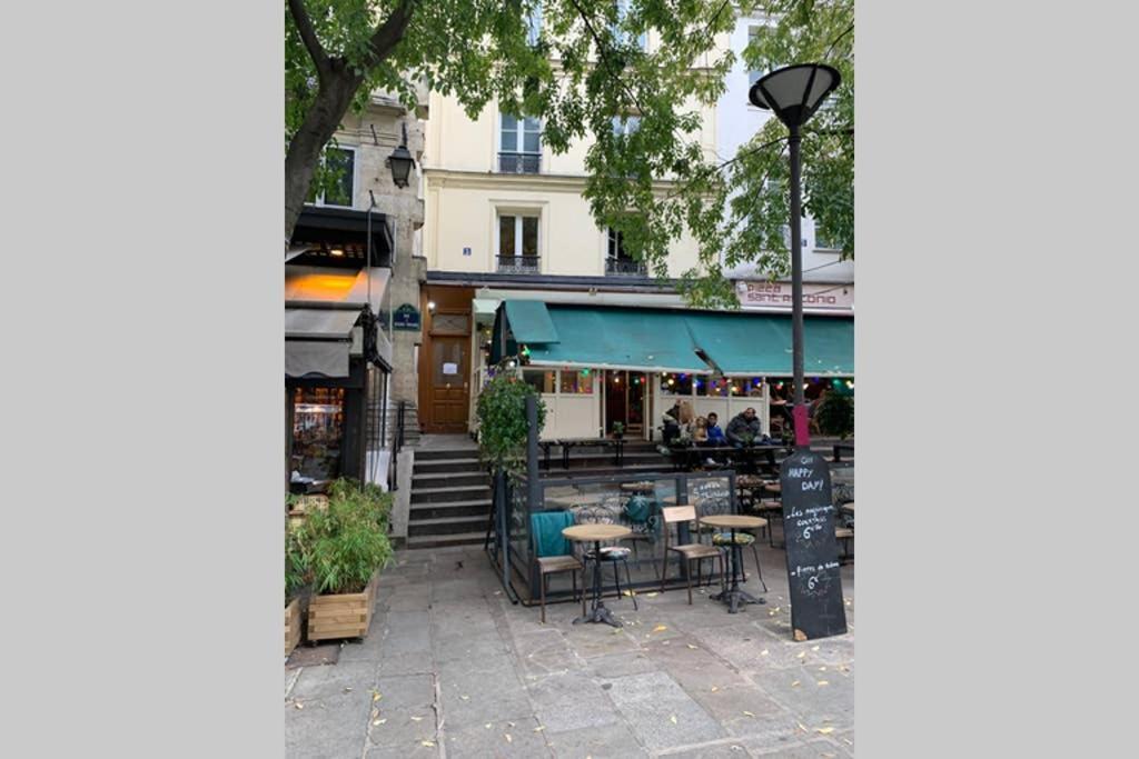 Charming Le Marais Retro * Parijs